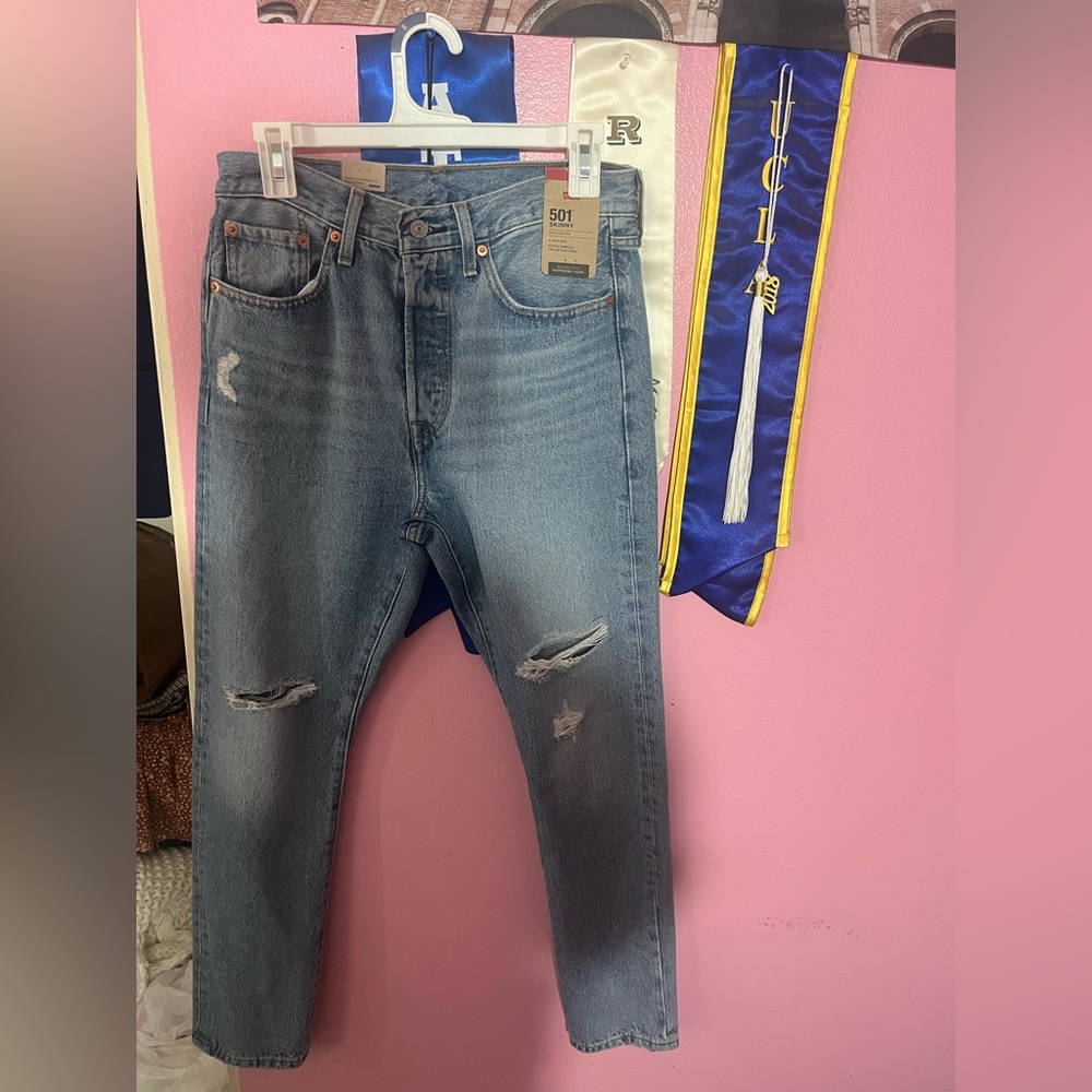 Levi jeans